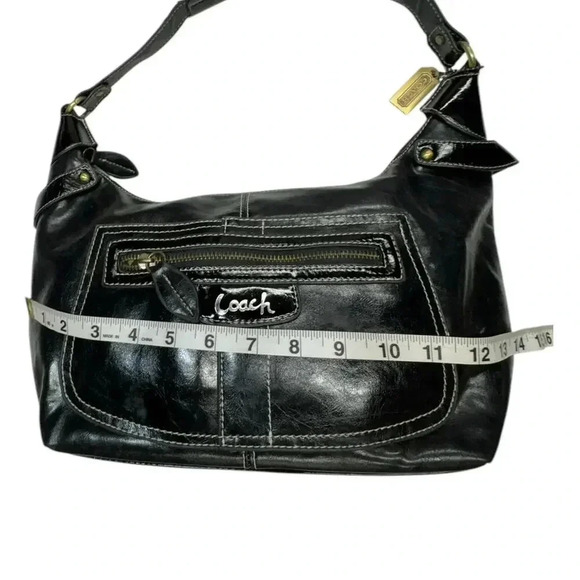 Rare Coach Patent leather crescent shaped retro should bag - Picture 9 of 16